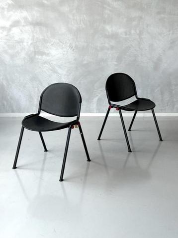 Modulamm eetkamerstoelen Lucci & Orlandini vintage prijs p/s beschikbaar voor biedingen
