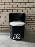 Chanel barrel chair upcycled, Huis en Inrichting, Ophalen, Zo goed als nieuw, Zwart, Eén