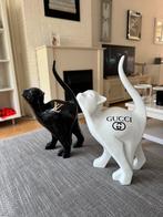 Beelden met Gucci en LV logo’s in zwart/wit, Ophalen, Zo goed als nieuw
