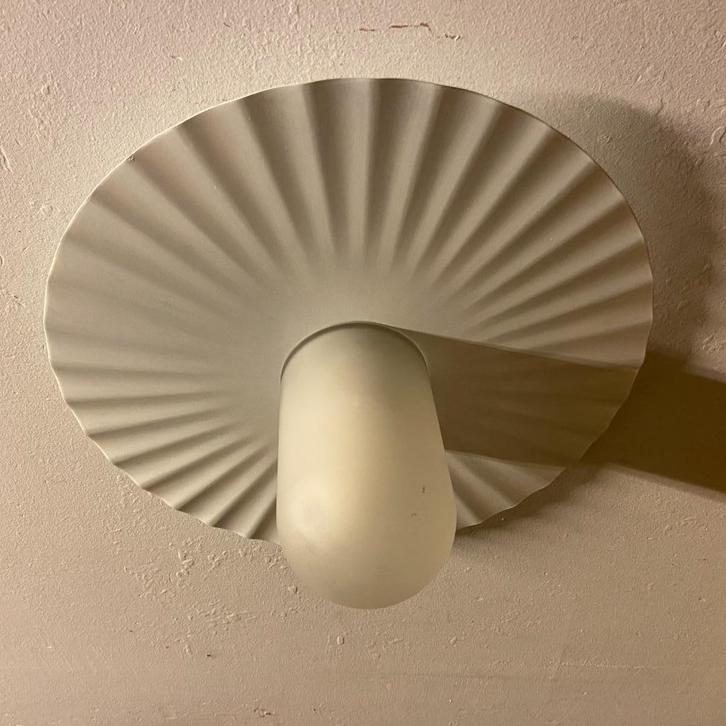 OPRUIMING  Italiaans design wandlamp Plissé Castiglioni Flos, Huis en Inrichting, Lampen | Plafondlampen, Gebruikt, Metaal, Overige materialen