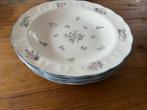 Bordenset van Royal Doulton, Lincoln 1983., Ophalen, Gebruikt, Porselein, Bord of Schaal