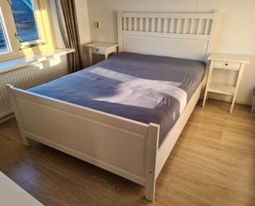 Ikea Hemnes bedframe 140x200 (+ evt. 2 nachtkastjes) 