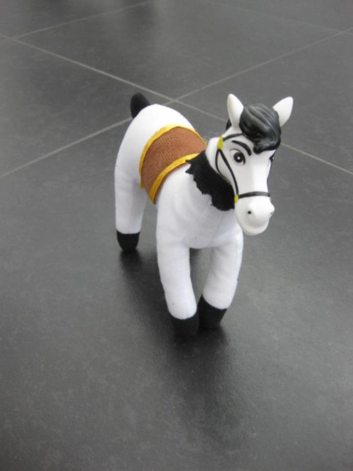 Wit paard popje, Doornroosje, prins op witte paard, Verzamelen, Disney, Zo goed als nieuw, Beeldje of Figuurtje, Overige figuren
