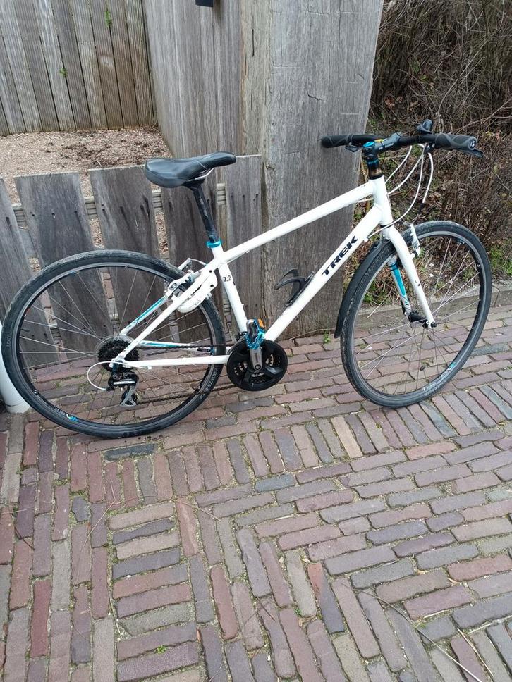 Trek FX 7.2  alpha silver aluminium frame, Fietsen en Brommers, Fietsen | Dames | Sportfietsen en Toerfietsen, Overige merken