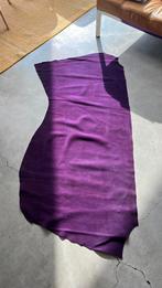 Suede paars runderleer - lap 140 x 60, Hobby en Vrije tijd, Stoffen en Lappen, 120 cm of meer, Paars, Ophalen of Verzenden, Zo goed als nieuw