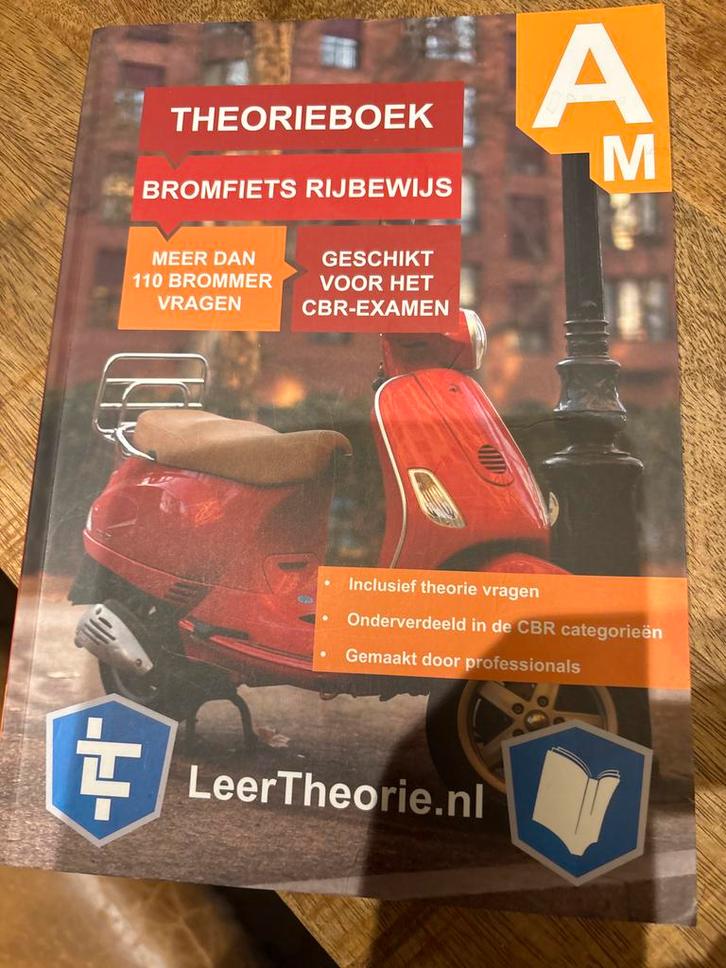 Theorieboek Bromfiets Rijbewijs, Boeken, Studieboeken en Cursussen, Zo goed als nieuw, Niet van toepassing, Ophalen