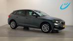 Skoda Scala 1.0 TSI 110pk 6-bak Business Edition Panoramadak, Auto's, Skoda, Scala, Met garantie (alle), 610 kg, Origineel Nederlands