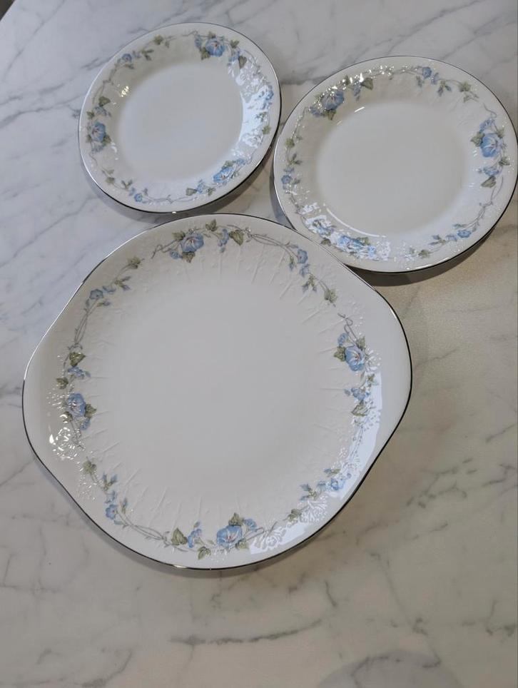Royal Albert All Seasons Gebaksbordjes & Taartplateau, Huis en Inrichting, Woonaccessoires | Onderzetters, Gebruikt, Bord, Ophalen of Verzenden