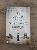 De vrouw die uit Auschwitz ontsnapte - Ellie Midwood, Ophalen of Verzenden, Zo goed als nieuw, Ellie Midwood