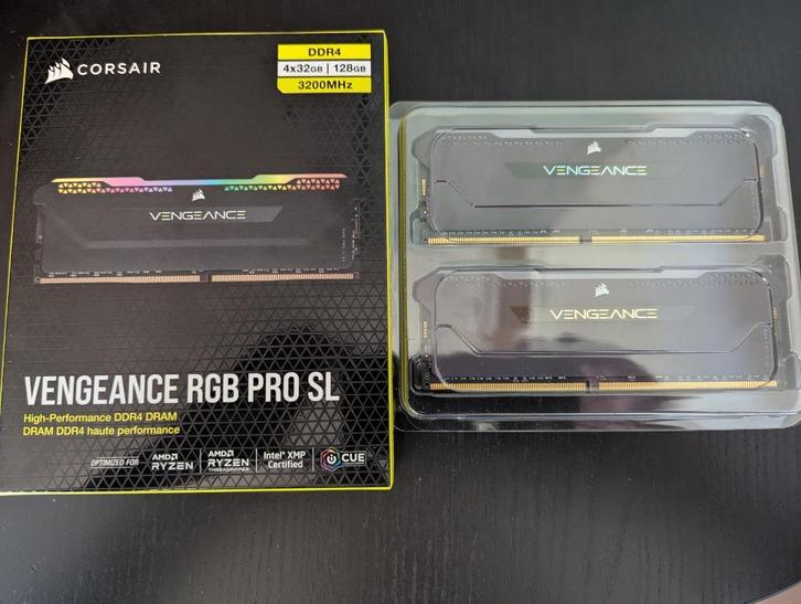 64GB(2x32) DDR4 RAM 3200MHz CORSAIR VENGEANCE RGB PRO SL, Computers en Software, RAM geheugen, Zo goed als nieuw, Desktop, 64 GB