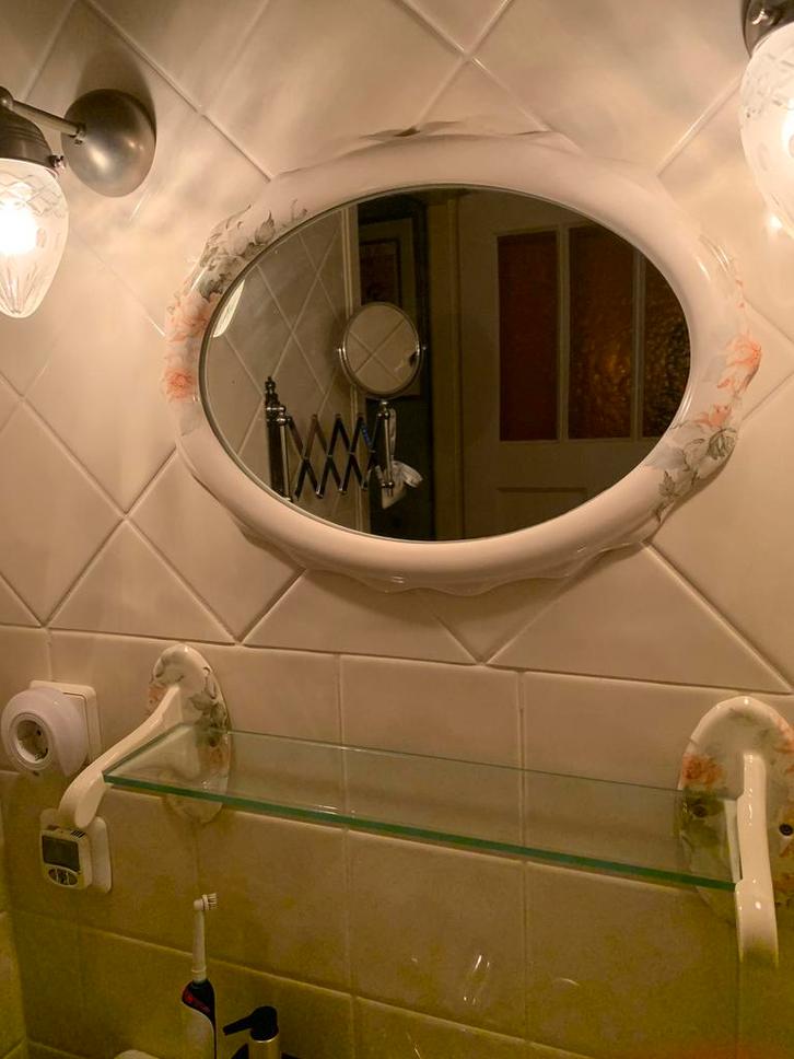 MOOIE VINTAGE ENGELS PORSELEIN"HADIDA"BADKAMER ACCESOIRES, Huis en Inrichting, Badkamer | Badtextiel en Accessoires, Gebruikt