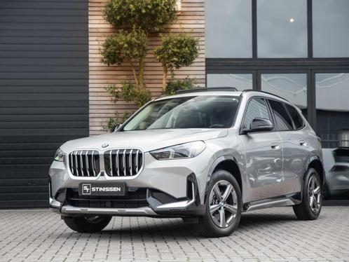 BMW X1 sDrive20i Pano Leer Trekhaak Keyless, Auto's, BMW, Bedrijf, Te koop, X1, 360° camera, ABS, Achteruitrijcamera, Adaptieve lichten
