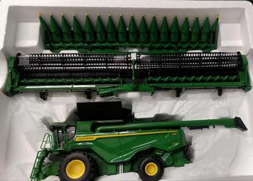 John Deere X9 1000 Combine met Dubbellucht  beschikbaar voor biedingen