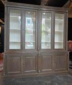 Chocoladebruin Grenen buffetkast | vitrinekast | servieskast, Huis en Inrichting, Kasten | Buffetkasten, Old basics ?, Old basics ?