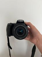 Canon EOS 250D BK 18-55 S + 2 accu’s en tas, Spiegelreflex, Canon, Ophalen of Verzenden, Zo goed als nieuw