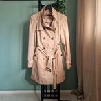 Beige Trenchcoat S - Amper Gedragen, Kleding | Dames, Jassen | Zomer, Ophalen of Verzenden, Zo goed als nieuw, Maat 36 (S), Beige