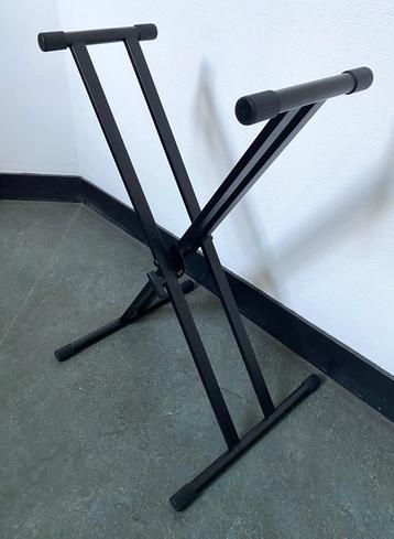 Stevige Keyboard Standaard - Millenium KS-1013 beschikbaar voor biedingen
