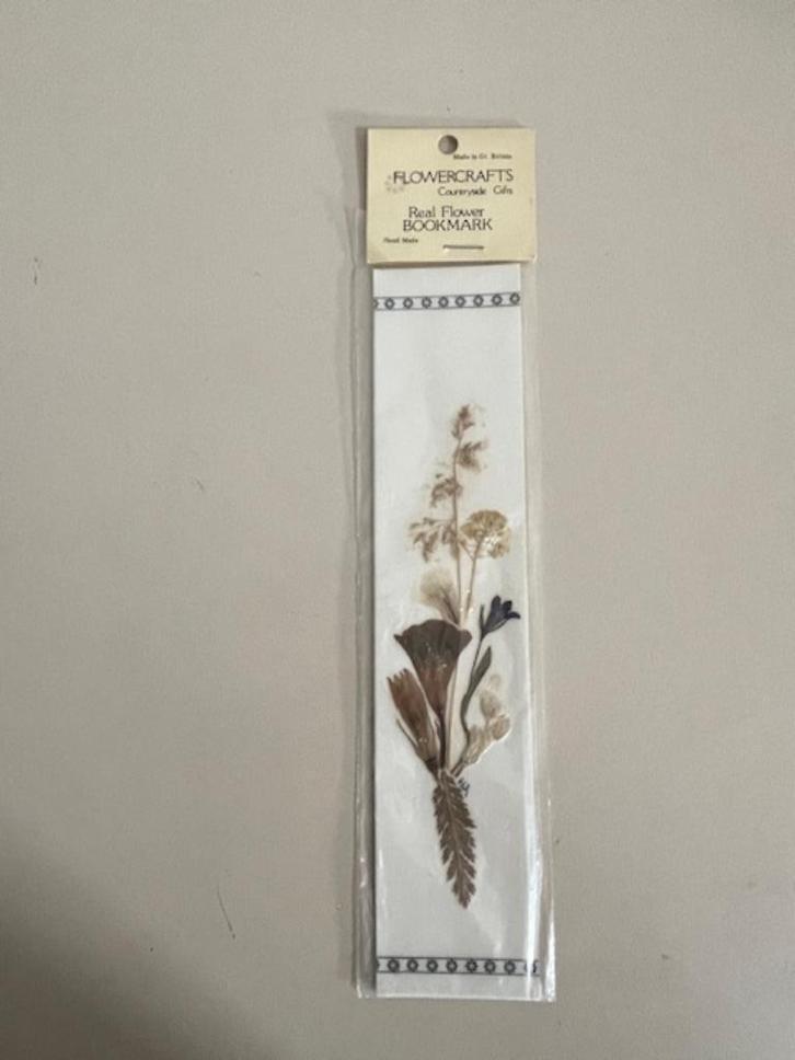Vintage boekenlegger wilde bloemen / droogbloemen. NIEUW., Verzamelen, Boekenleggers, Nieuw, Overige onderwerpen, Ophalen