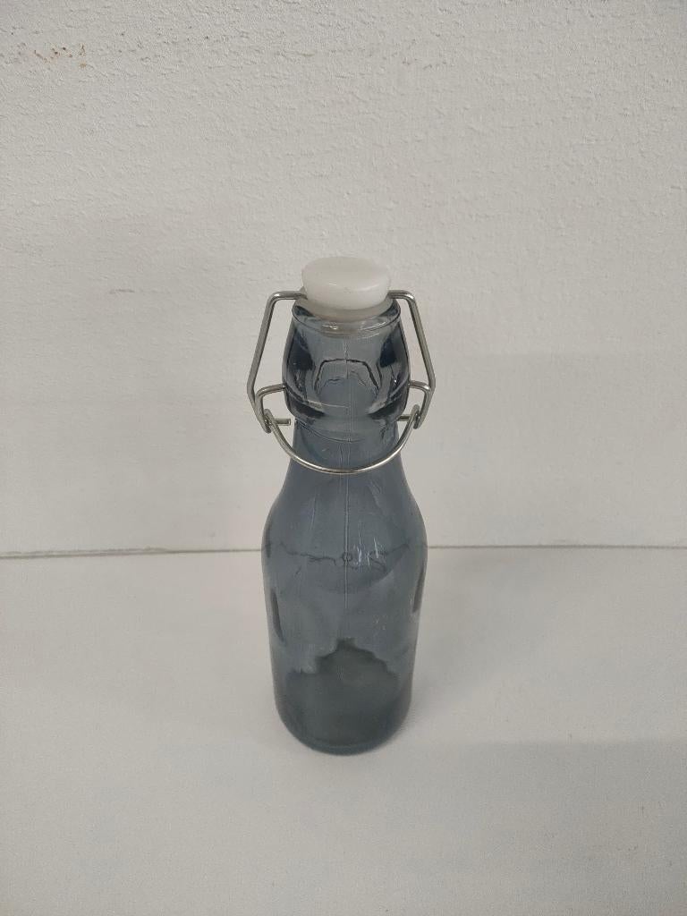 Glazen blauwe beugelflesjes (Outlet De Overkant), Gebruikt, Overige typen, Ophalen of Verzenden, Nb
