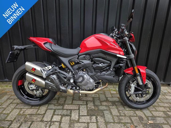 Ducati Monster + Akrapovic, Motoren, Motoren | Ducati, Bedrijf, Toermotor, meer dan 35 kW, ABS, LED Verlichting, Traction Control