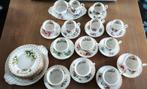 Royal Albert Servies van de Maand - 12 Delig, Huis en Inrichting, Keuken | Servies, Ophalen, Zo goed als nieuw, Overige stijlen