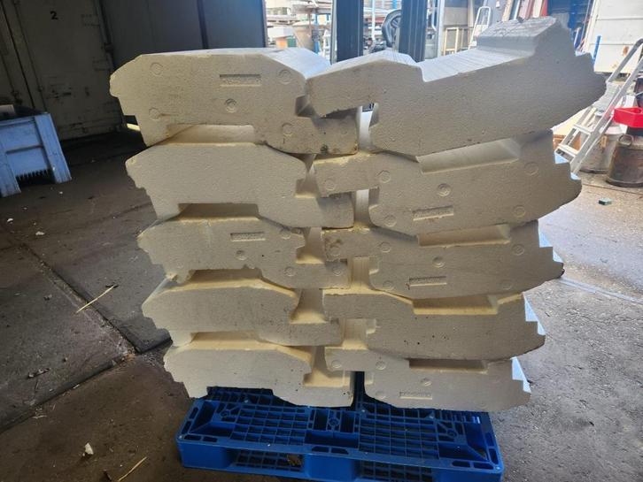 108 - Tempex vloerbroodjes, vloerisolatie, Doe-het-zelf en Verbouw, Isolatie en Afdichting, Zo goed als nieuw, Vloerisolatie, Piepschuim (Tempex)