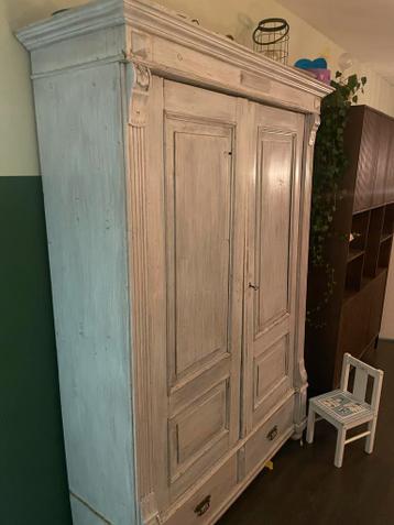 Houten kast voor opknapper - elk bod welkom! - afbeelding 4