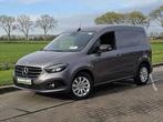 MERCEDES-BENZ CITAN 113 benzine automaat ac, Auto's, Bestelauto's, Gebruikt, Euro 6, Zwart, Bedrijf