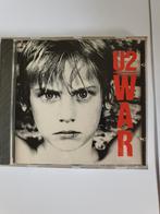0833 u2 - war, Ophalen of Verzenden, Zo goed als nieuw, Poprock