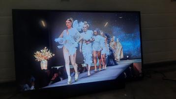 Panasonic TH-43LFE8 - 43" display (2 stuks beschikbaar) beschikbaar voor biedingen