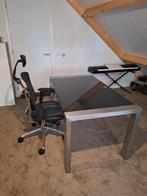 Stijlvol bureau met RVS frame en rookglas, Ophalen, Zo goed als nieuw, Bureau