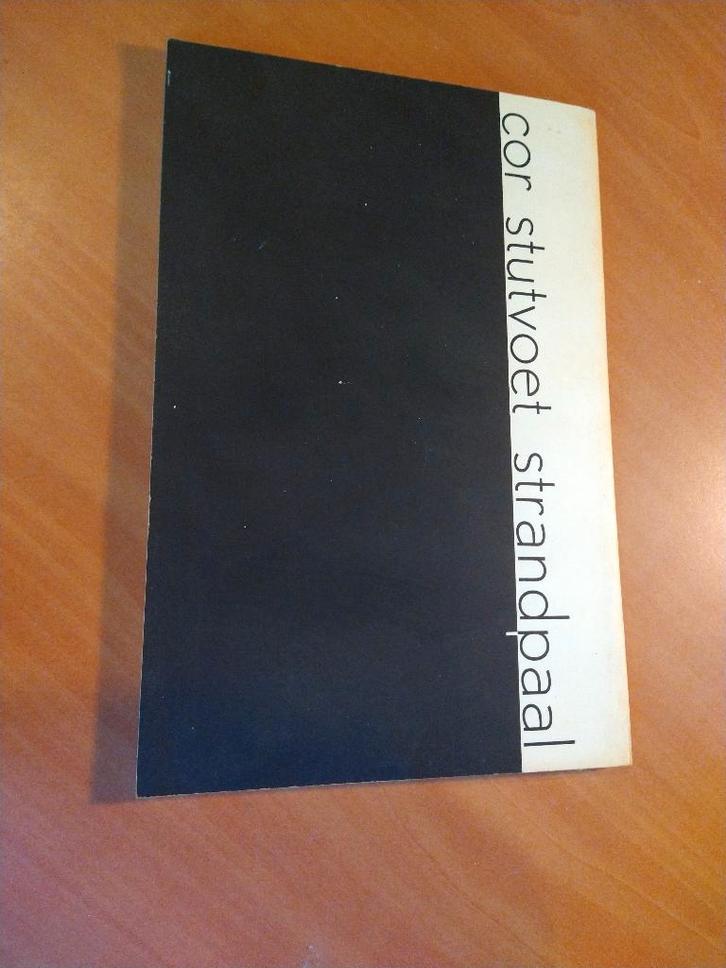Stutvoet, Cor. Strandpaal, Boeken, Gedichten en Poëzie, Gelezen, Ophalen of Verzenden