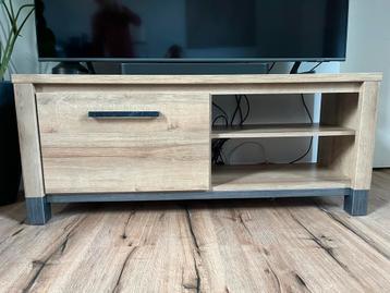 TV-meubel Finn - Licht Eiken - 124cm beschikbaar voor biedingen
