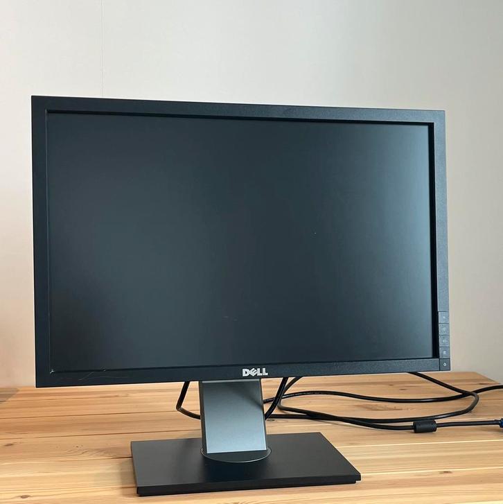 Monitor dell, Computers en Software, Monitoren, Zo goed als nieuw, 60 Hz of minder, In hoogte verstelbaar, IPS, Full HD, Ophalen