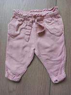 K198 Roze broekje H&M maat 62, Broekje, Meisje, H&M, Ophalen of Verzenden