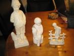 3 Beeldjes(oud) Meisje op hek, Van ED d Yongna samen 5,=, Ophalen of Verzenden