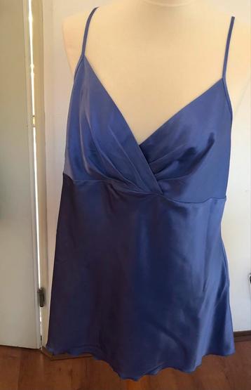 Nieuw! Prachtige lavendelblauwe silk top van Repeat, maat 46 beschikbaar voor biedingen