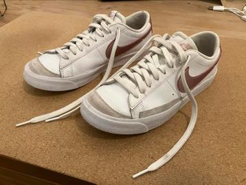Nike meisjes schoenen maat 39 beschikbaar voor biedingen