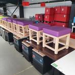 Vervoort houten kruk - groene of paarse skai, Ophalen, Gebruikt, Hout