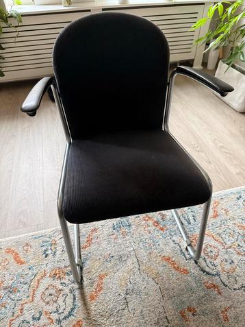 Gispen 413 RL Fauteuil - Grijs/Blauw Ribstof beschikbaar voor biedingen
