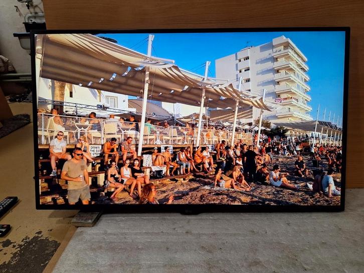 43 inch LG 43UD79 monitor 4K UHD splitscreen in 4 delen, Computers en Software, Monitoren, Zo goed als nieuw, 60 Hz of minder