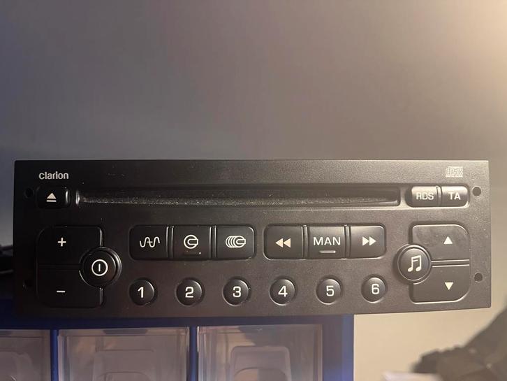 Clarion Autoradio - Peugeot 206 - Citroën, Auto diversen, Autoradio's, Zo goed als nieuw, Ophalen of Verzenden