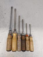 Schroevendraaiers met houten handvaten., Antiek en Kunst, Antiek | Gereedschap en Instrumenten, Ophalen of Verzenden