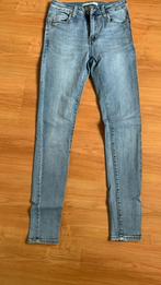 Spijkerbroek maat S stretch, Ophalen of Verzenden, Zo goed als nieuw, Blauw, W30 - W32 (confectie 38/40)
