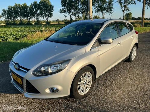 Ford Focus 1.6 (150PK) EcoBoost Titanium Navi/Trekhaak/Clima, Auto's, Ford, Particulier, Te koop, Focus, ABS, Airbags, Airconditioning