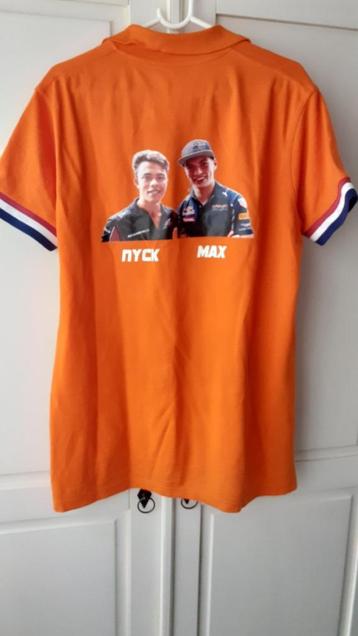 Te Koop: T-SHIRT MET MAX & NICK van FORMUL1 op achterzijde 