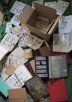 postzegelverzameling een doos over de rand vol in 1 koop, Ophalen, BRD, Gestempeld