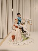 Porseleinen Beeldje - Elegant Paar te Paard, Ophalen of Verzenden