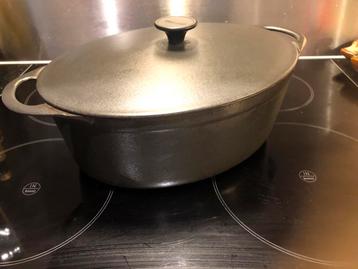 t.k.Cousances (Le Creuset) braadpan gietijzer ovaal maat 12 beschikbaar voor biedingen