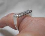 Zilveren mooie ring met langwerpige steen maat 17 nr.1447, Sieraden, Tassen en Uiterlijk, Ringen, Verzenden, Zo goed als nieuw